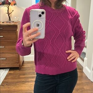 Women's magenta Sweater